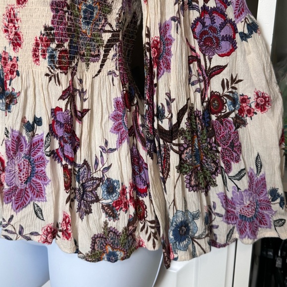 ALTAR’D STATE TOP. BOHO BABYDOLL, BELL SLEEVE TOP. SMOCKED. EXCELLENT CONDITION - Picture 7 of 15